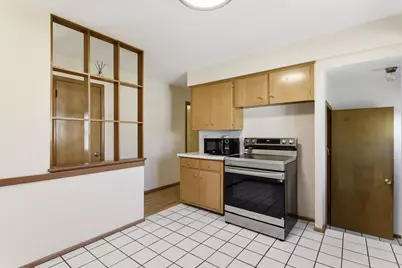 2021 Worcester Avenue, Saint Paul, MN 55116 - Photo 11