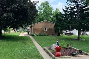 417 S Elm St, Waconia, MN 55387 - Photo 3