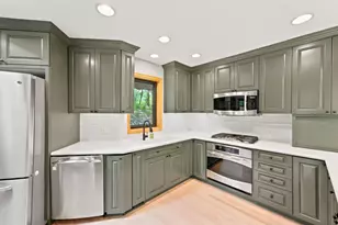 3601 Prestige Ln, Minnetonka, MN 55305 - Photo 7