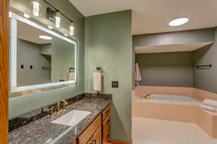 7488 Newbury Rd, Woodbury, MN 55125 - Photo 21