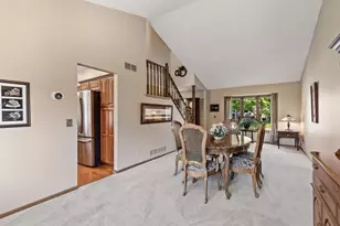 17880 Liv Ln, Eden Prairie, MN 55346 - Photo 11