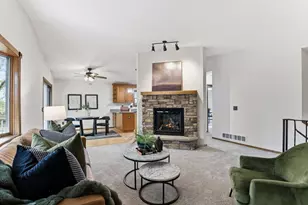 2566 Cochrane Dr, Woodbury, MN 55125 - Photo 5