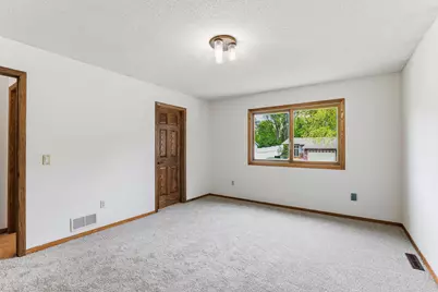 2566 Cochrane Drive, Woodbury, MN 55125 - Photo 11