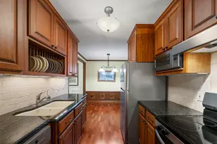 205 Barry, Wayzata, MN 55391 - Photo 19