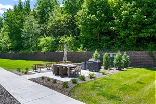 205 Barry, Wayzata, MN 55391 - Photo 7