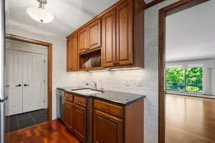205 Barry, Wayzata, MN 55391 - Photo 21