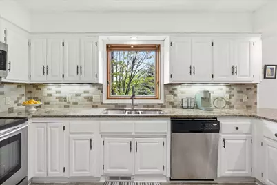 2500 Highland View Avenue S, Burnsville, MN 55337 - Photo 19