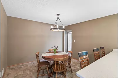 657 Granada Avenue N, Oakdale, MN 55128 - Photo 19