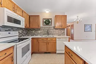 8725 Baxter Way, Inver Grove Heights, MN 55076 - Photo 1