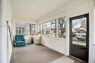 1259 Charles Ave, Saint Paul, MN 55104 - Photo 3