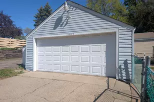 1049 Gorman Ave, West Saint Paul, MN 55118 - Photo 9