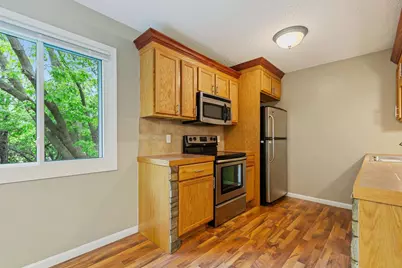 8773 Maplebrook Parkway N, Brooklyn Park, MN 55445 - Photo 3