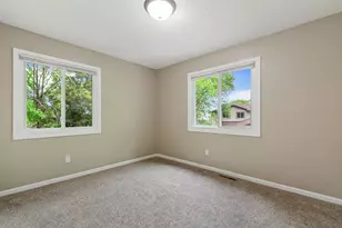 8773 Maplebrook Pkwy N, Brooklyn Park, MN 55445 - Photo 9