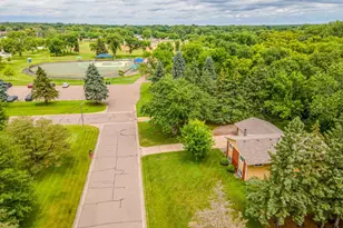 10640 Quebec Ave N, Brooklyn Park, MN 55445 - Photo 35