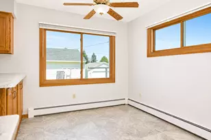 320 Michigan Ave W, Gilbert, MN 55741 - Photo 5