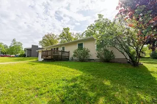 649 Oakwood Dr, Durand, WI 54736 - Photo 3
