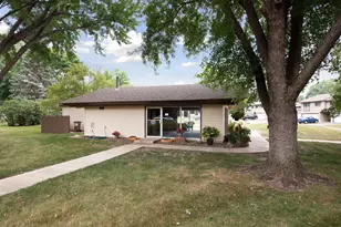 11032 Trail West Rd, Bloomington, MN 55437 - Photo 25