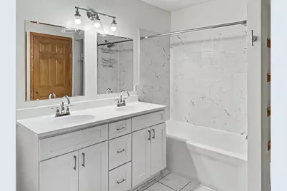 665 Kingfisher Lane #E, Woodbury, MN 55125 - Photo 15