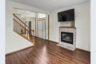 665 Kingfisher Lane #E, Woodbury, MN 55125 - Photo 9