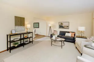 688 W Wentworth Ave, Mendota Heights, MN 55118 - Photo 5