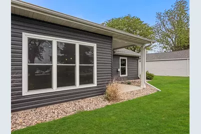 950 W 1st Avenue, Edgerton, MN 56128 - Photo 9