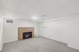 2312 Mt View Ave, Minneapolis, MN 55405 - Photo 29