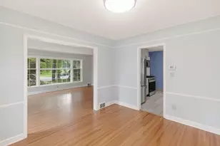 2312 Mt View Ave, Minneapolis, MN 55405 - Photo 9