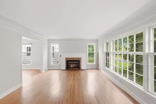 2312 Mt View Ave, Minneapolis, MN 55405 - Photo 5