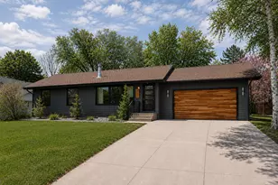617 Mccallum Dr, New Brighton, MN 55112 - Photo 1
