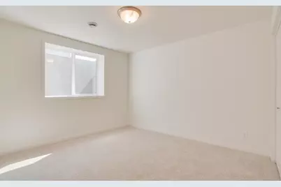2575 Golden Lane S, Fargo, ND 58104 - Photo 23