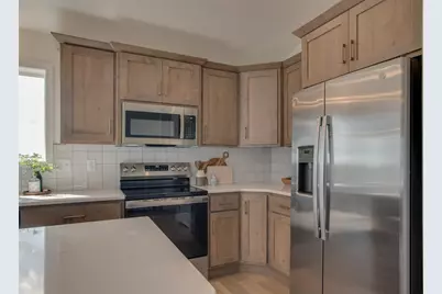 2575 Golden Lane S, Fargo, ND 58104 - Photo 7
