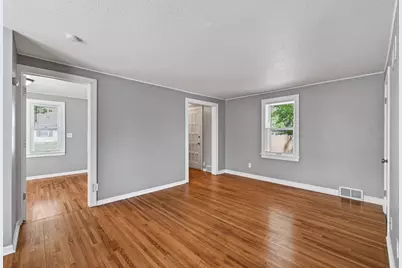 5240 Dupont Avenue N, Minneapolis, MN 55430 - Photo 5