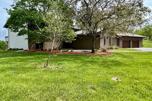 170 6th Ln NE, Oronoco, MN 55960 - Photo 1