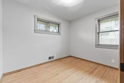2085 Hamline Avenue N, Roseville, MN 55113 - Photo 23