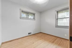 2085 Hamline Ave N, Roseville, MN 55113 - Photo 23