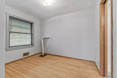 2085 Hamline Avenue N, Roseville, MN 55113 - Photo 15
