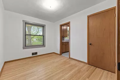 2085 Hamline Avenue N, Roseville, MN 55113 - Photo 19