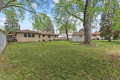 2085 Hamline Avenue N, Roseville, MN 55113 - Photo 37