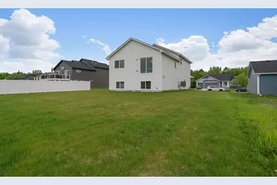 4634 9th Street NE, Saint Cloud, MN 56304 - Photo 9