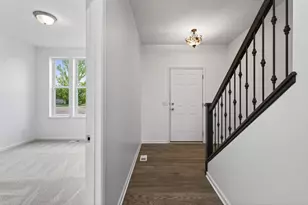 20503 Gunnison Dr, Lakeville, MN 55044 - Photo 3