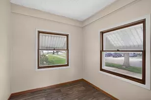 1423 N 2nd St, Mankato, MN 56001 - Photo 3