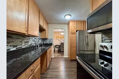 1271 Landmark Trail S, Hopkins, MN 55343 - Photo 7