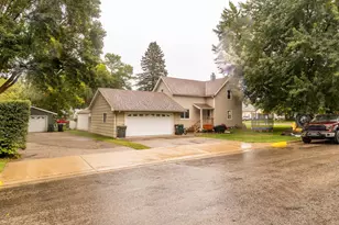 317 3rd Ave W, Osakis, MN 56360 - Photo 1