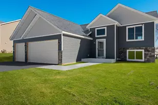 106 Maple Ct, Cannon Falls, MN 55009 - Photo 1