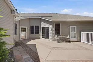 1315 Heggen St, Hudson, WI 54016 - Photo 5