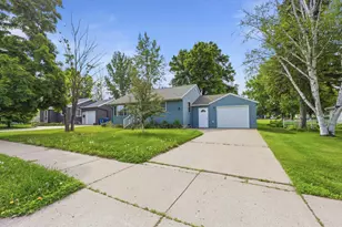 212 E Minnesota St, Saint Joseph, MN 56374 - Photo 61