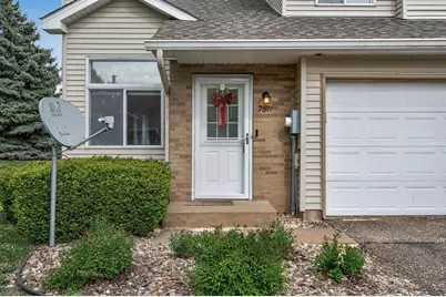 7811 Hemingway Avenue S, Cottage Grove, MN 55016 - Photo 3