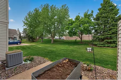 7811 Hemingway Avenue S, Cottage Grove, MN 55016 - Photo 25