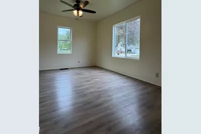 506 E Mondale Street, Elmore, MN 56027 - Photo 15