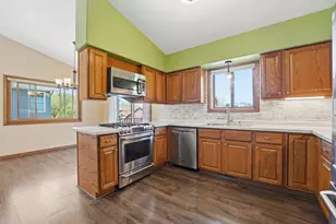 912 Juniper Ave W, Northfield, MN 55057 - Photo 9